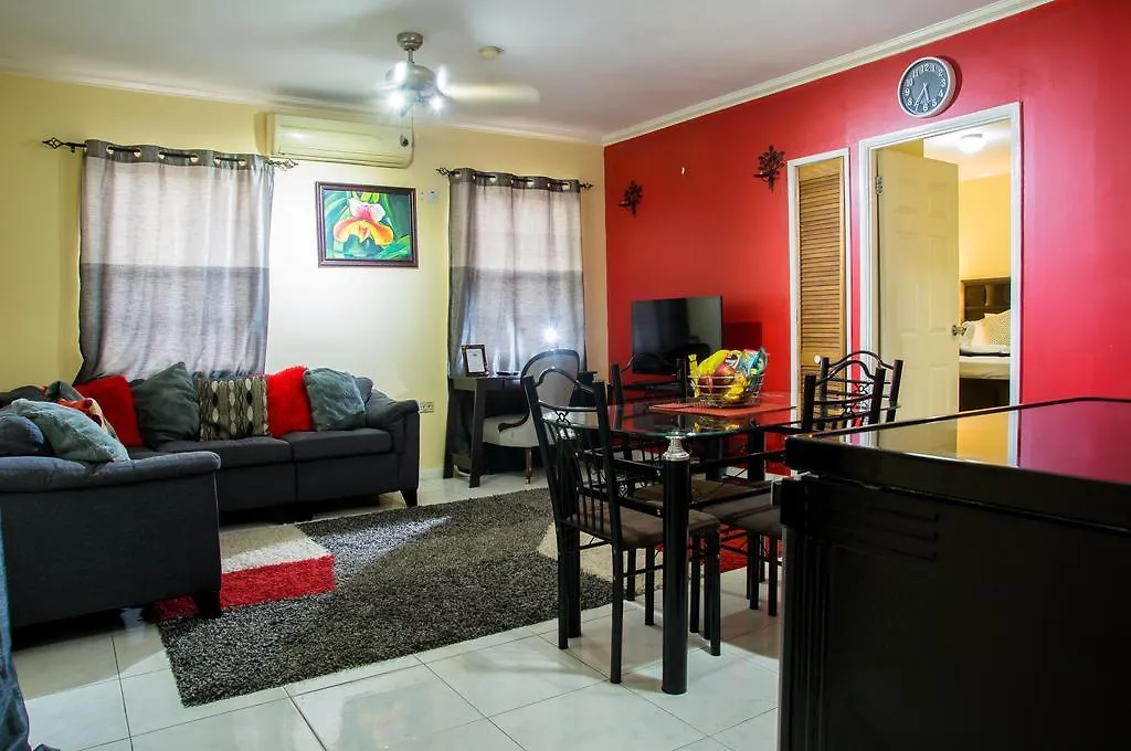 Elegant City Condo In New Kingston