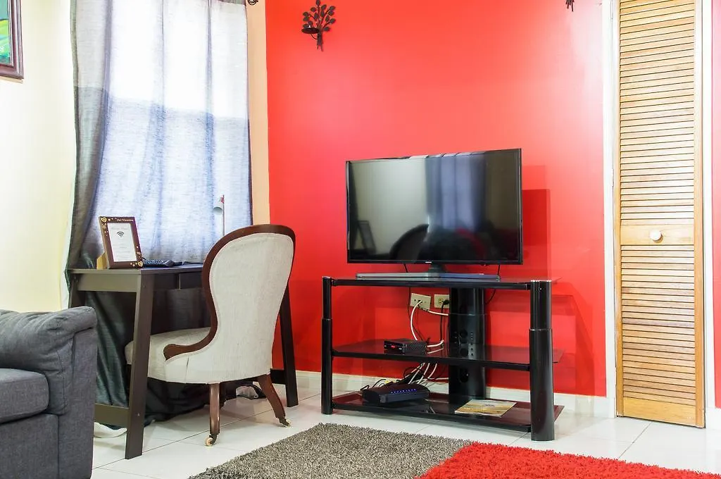 Elegant City Condo In New Kingston