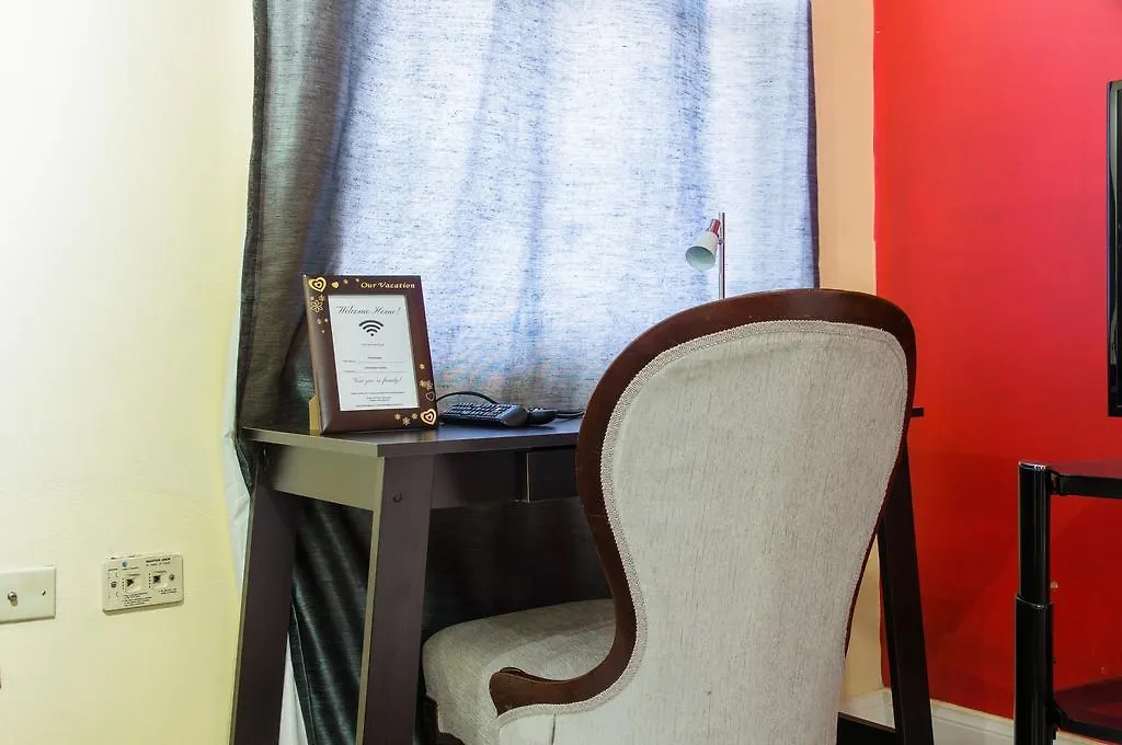 Elegant City Condo In New Kingston 0*,